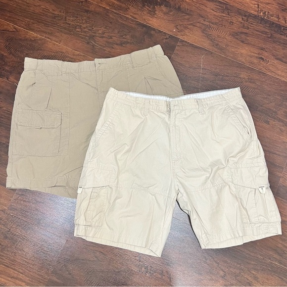 MAGELLAN CARGO SHORTS with plenty of pockets 2 Pairs of Size 40 or 2X GUC Y2K - Picture 1 of 15
